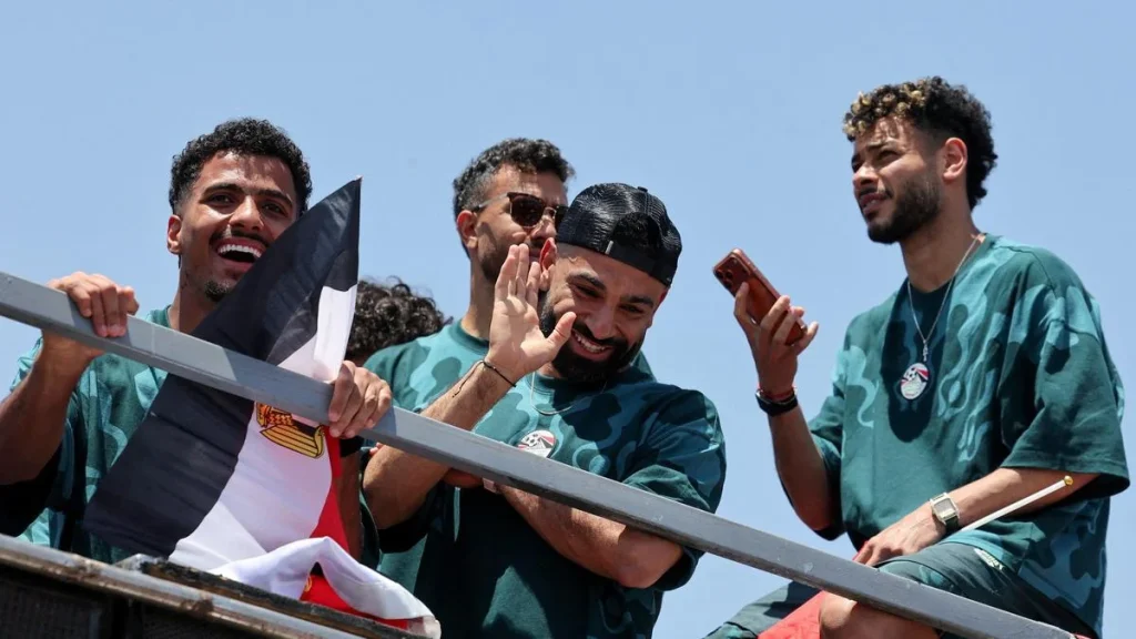 Hundreds welcome Salah's Egypt home after best World Cup run