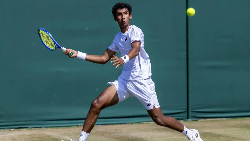 Indian teenager Arnav Paparkar causes a flutter in the tennis world