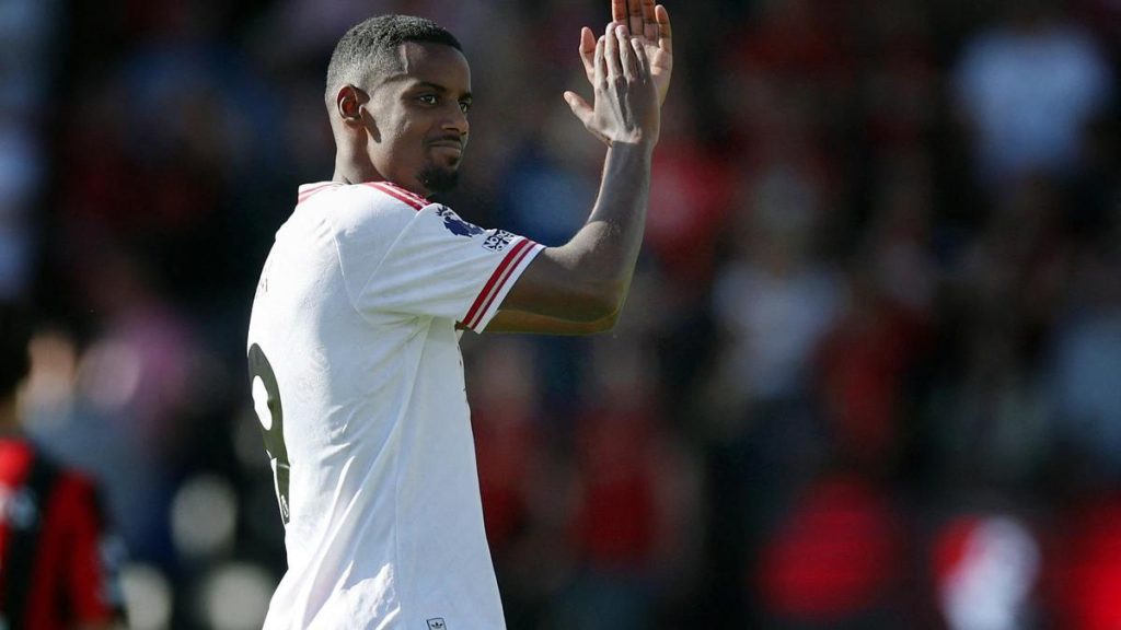 Manchester City went top of the Premier League despite Brian Brobbey's hat-trick in a 5-3