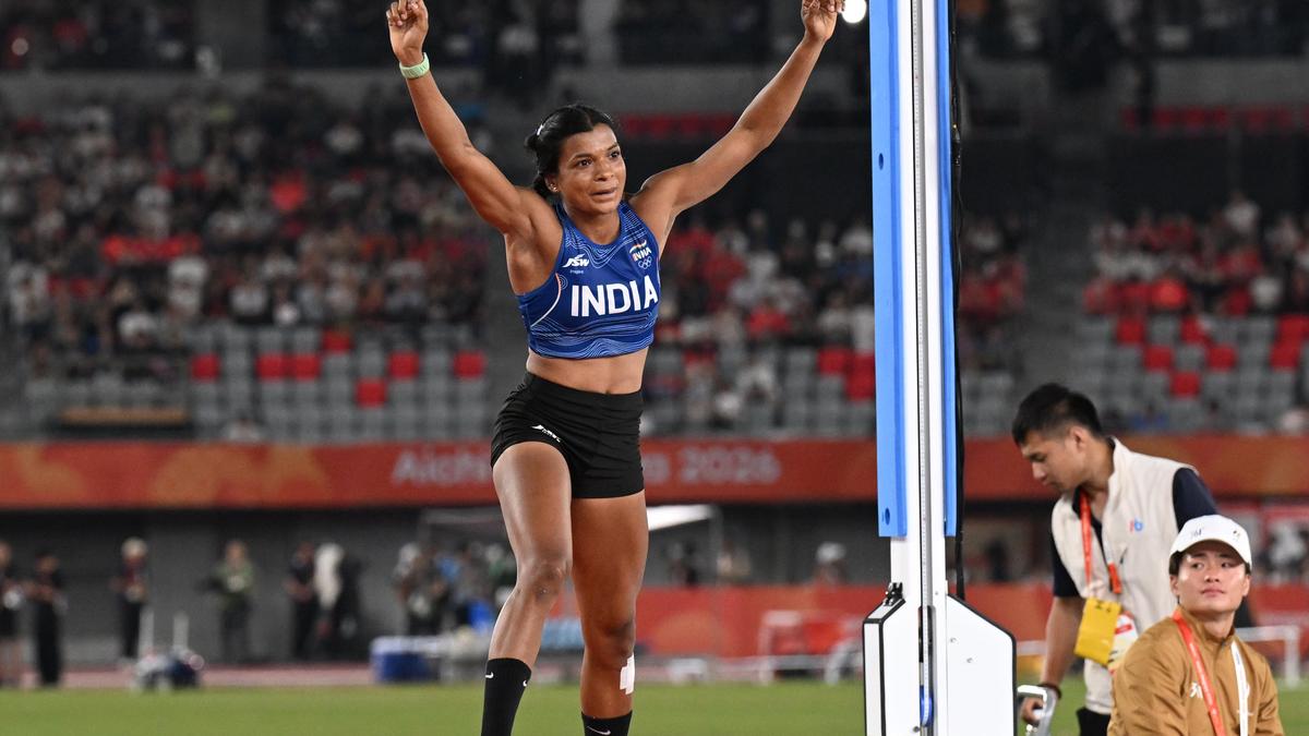 India's kabaddi teams dominate with double gold; Sindhu, Unnati enter quarters