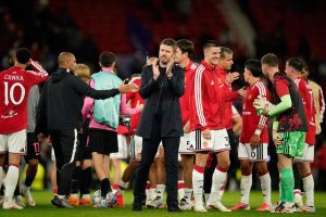 Manchester United is back to winning ways in the Champions League, Como made itself at home