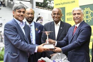 Moonveil obliges in the Coromandel Gromor Deccan Fillies Championship