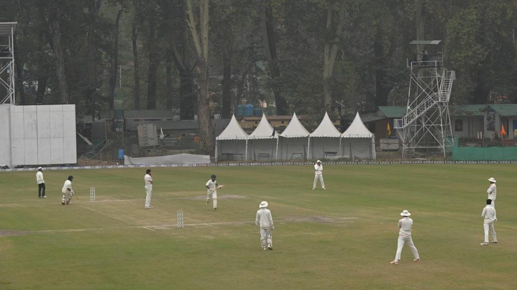 Madhya Pradesh — 1st innings: 196 — The scores