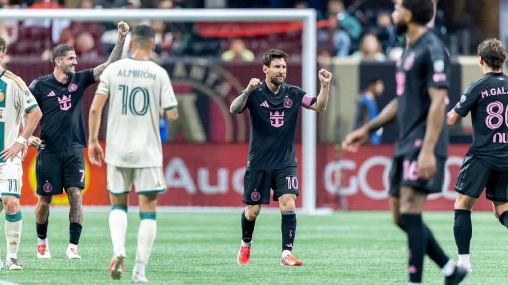 Lionel Messi scored two second-half goals 4 minutes apart after a first-half assist, and Inter