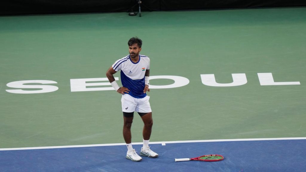 Dhakshineswar lost the first match of his fledgling Davis Cup career when Korea's number one