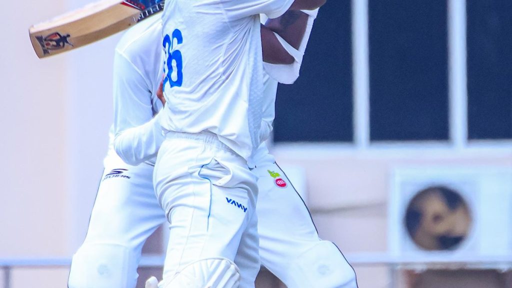 Eyeing an outright victory in its season-opener against Delhi, Bengal displayed a united effort