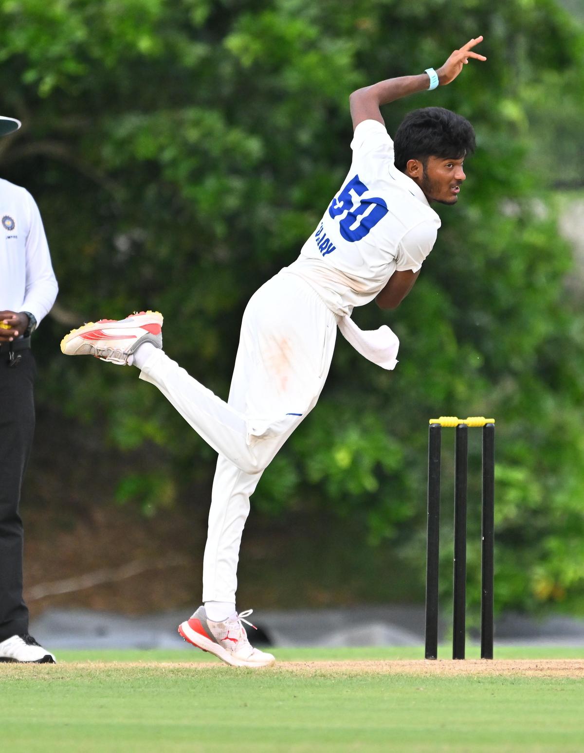 Hyderabad shades the early part; Andhra takes control at the end — Ranji Trophy